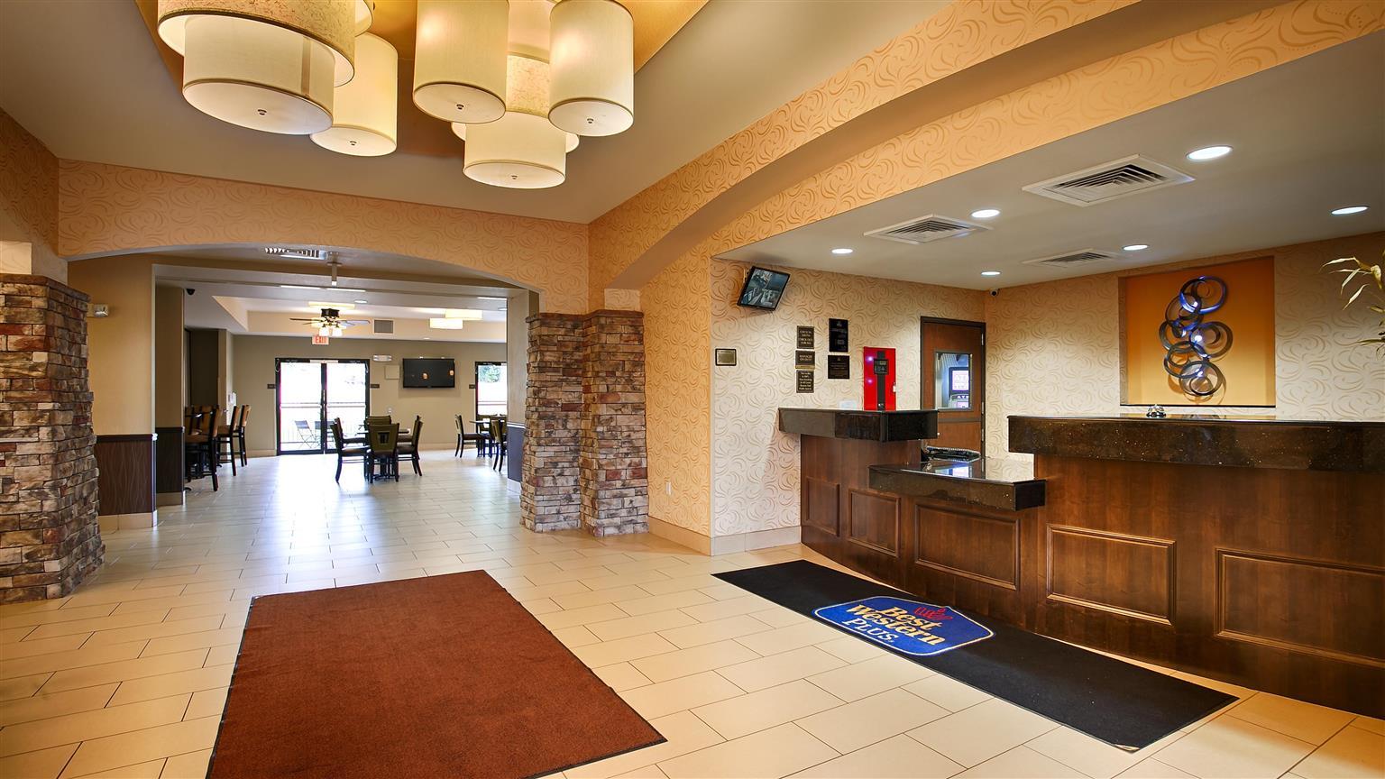 Best Western Plus Desoto Inn & Suites Mansfield Exteriör bild